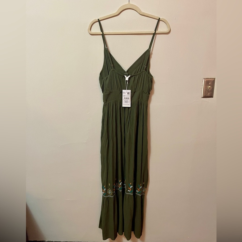 NWT Springfield Olive Maxi Dress with Embroidery (US 10)